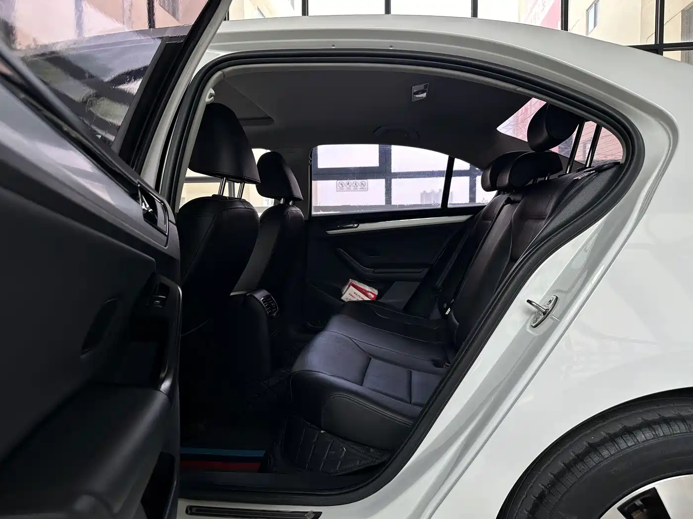 Volkswagen Sagitar 2018 1.6L Automatic Comfort