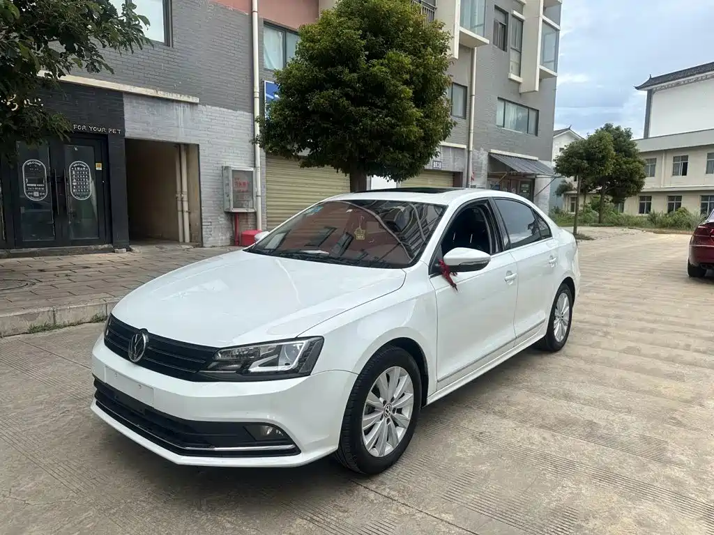 Volkswagen Sagitar 2015 230TSI Automatic Comfort