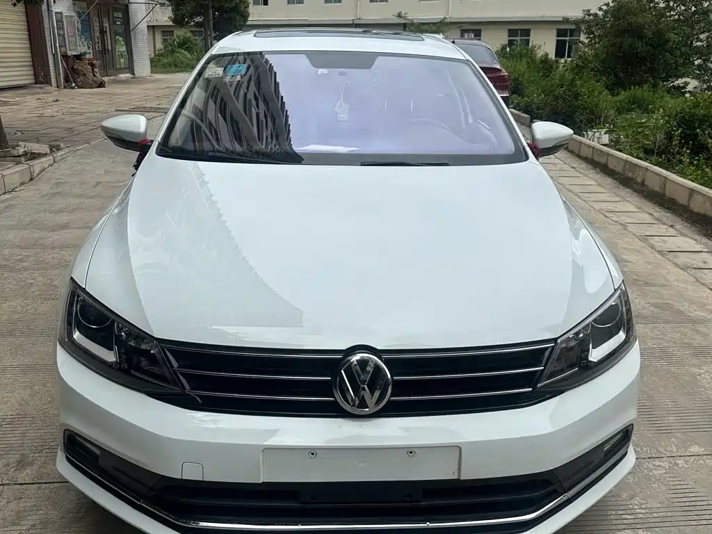 Volkswagen Sagitar 2015 230TSI Automatic Comfort