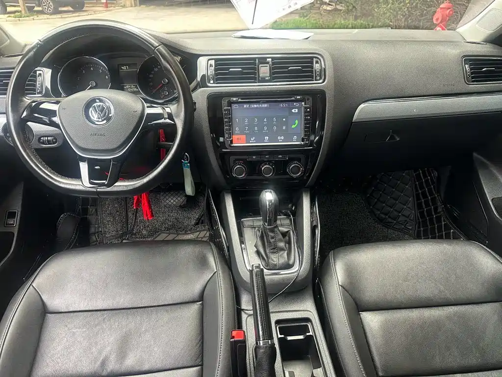 Volkswagen Sagitar 2015 230TSI Automatic Comfort
