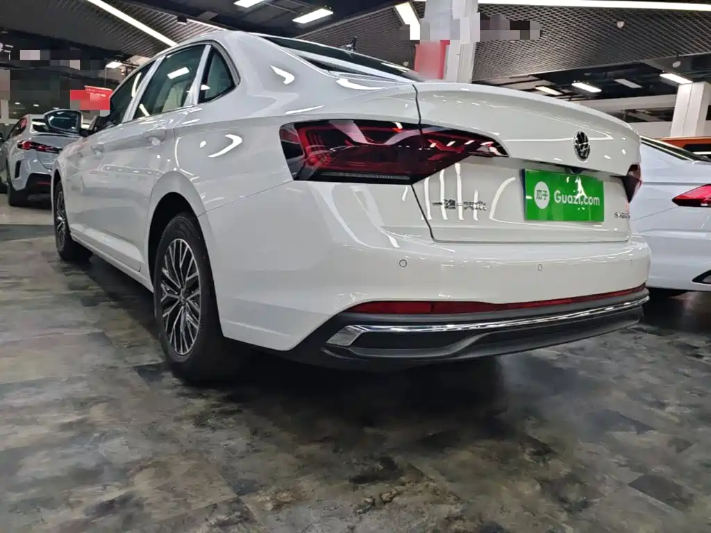 Volkswagen Sagitar 2025 Model Year Facelift 200TSI DSG Soaring Edition