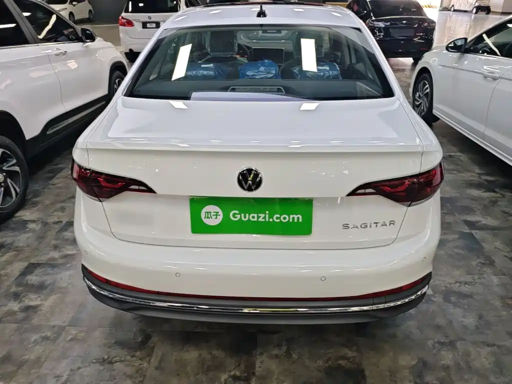 Volkswagen Sagitar 2025 Model Year Facelift 200TSI DSG Soaring Edition