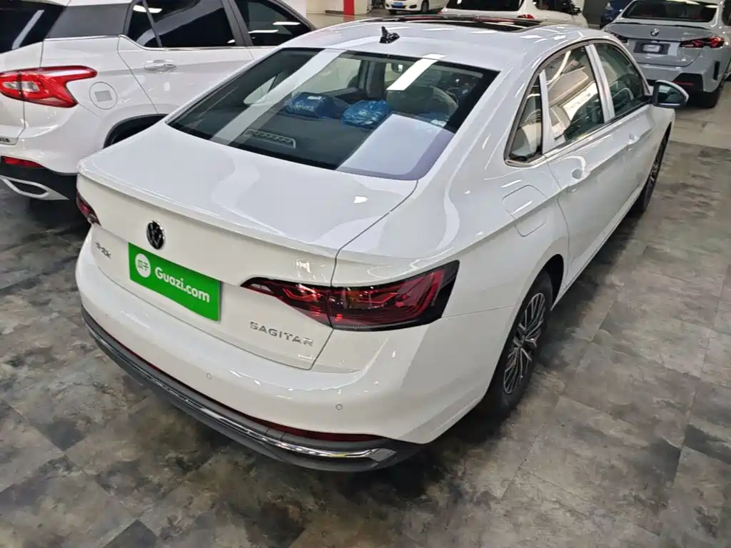 Volkswagen Sagitar 2025 Model Year Facelift 200TSI DSG Soaring Edition