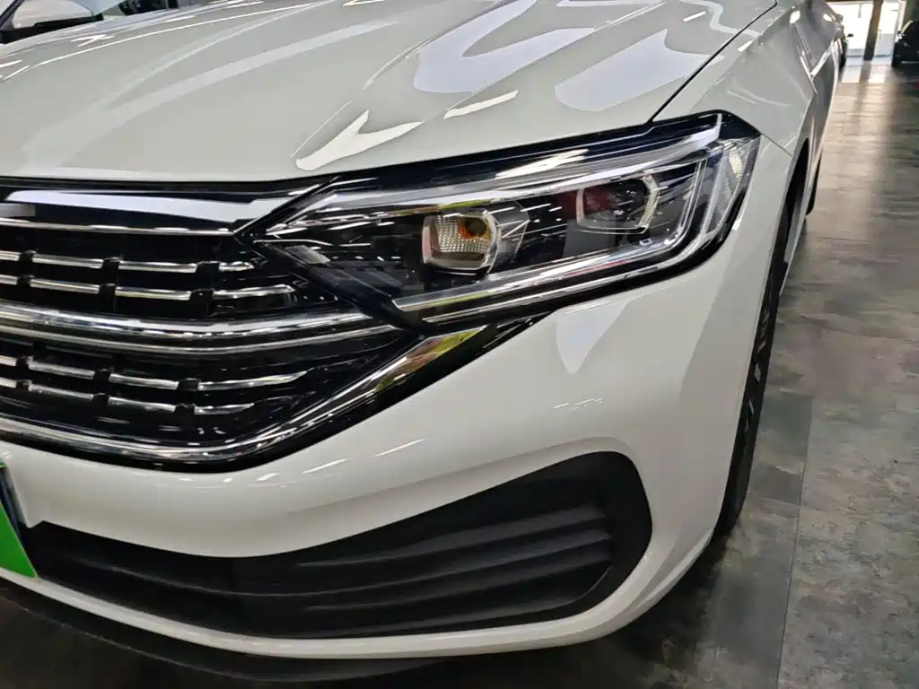 Volkswagen Sagitar 2025 Model Year Facelift 200TSI DSG Soaring Edition