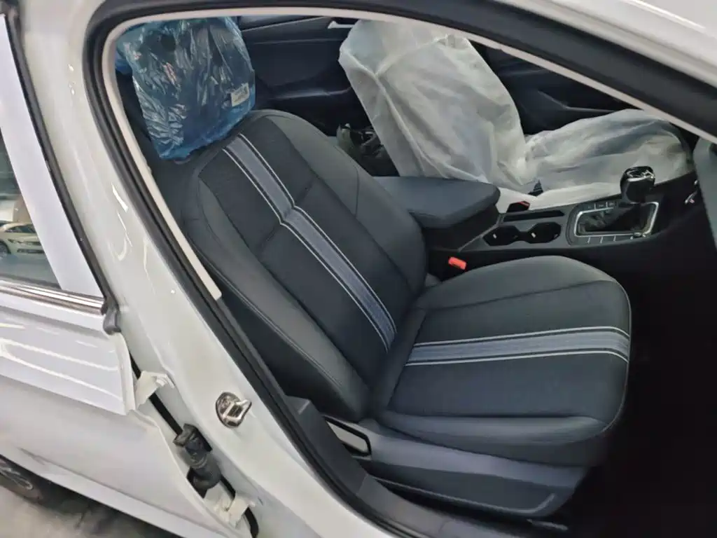 Volkswagen Sagitar 2025 Model Year Facelift 200TSI DSG Soaring Edition