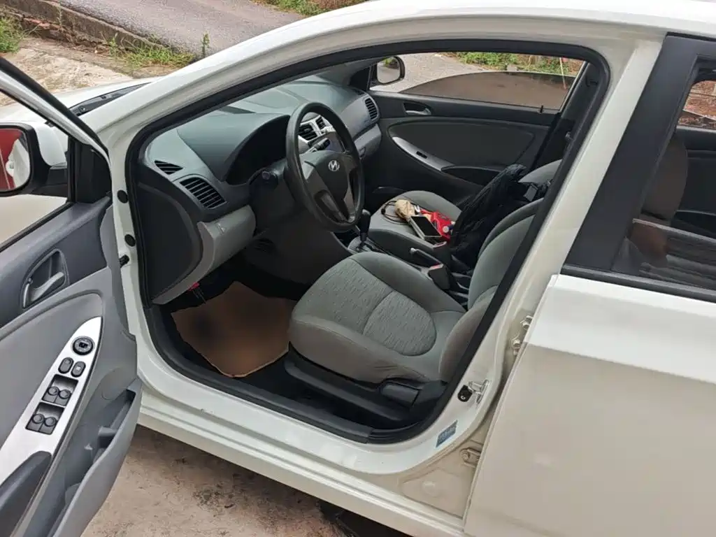 Hyundai Verna 2014 1.4L Automatic Smart GLS