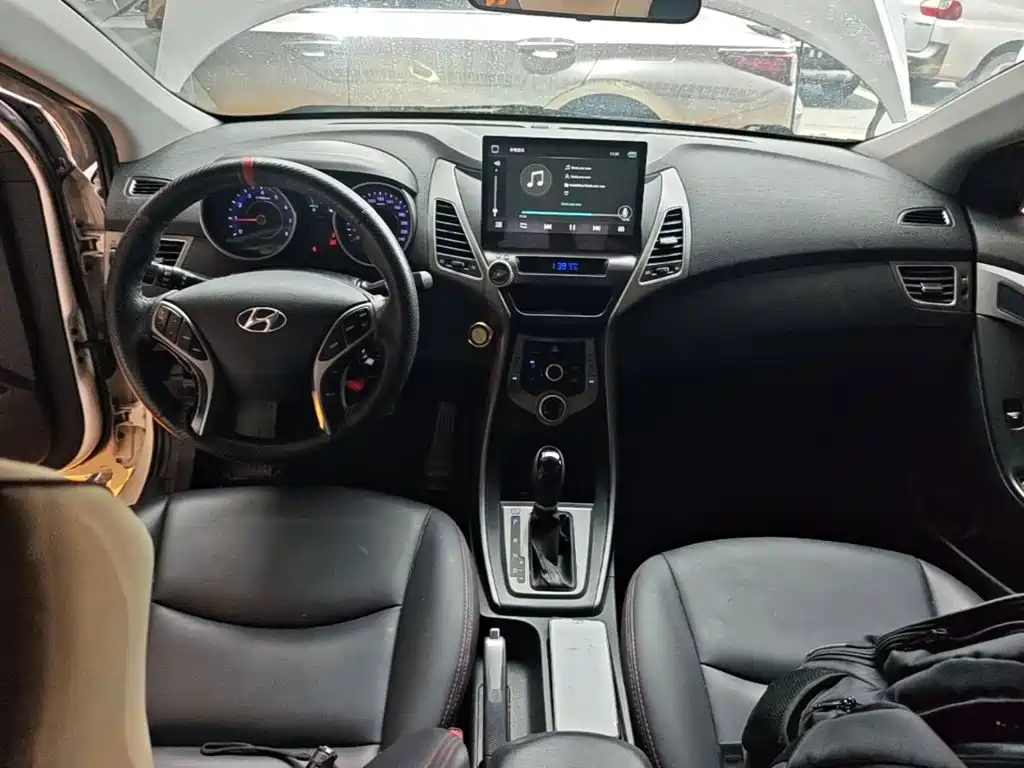 Hyundai Langdong 2016 1.6L Automatic Smart Edition