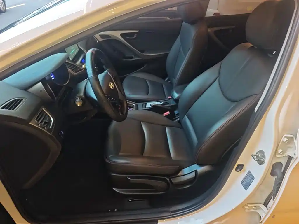 Hyundai Langdong 2016 1.6L Automatic Smart Edition