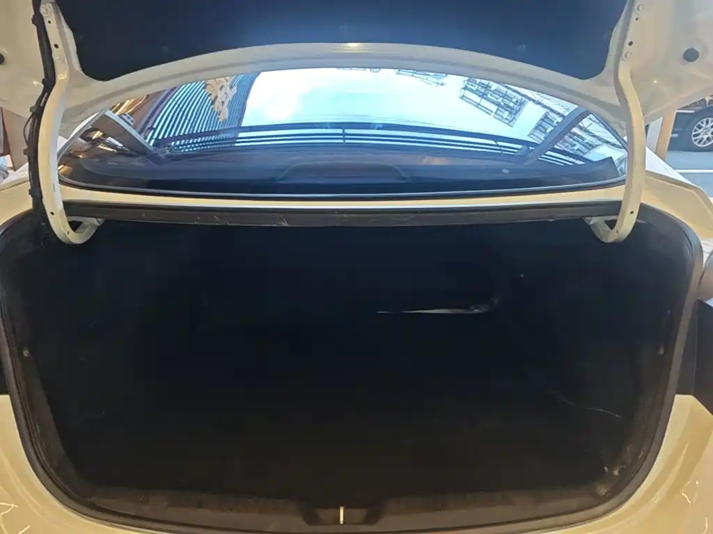 Hyundai Langdong 2016 1.6L Automatic Smart Edition