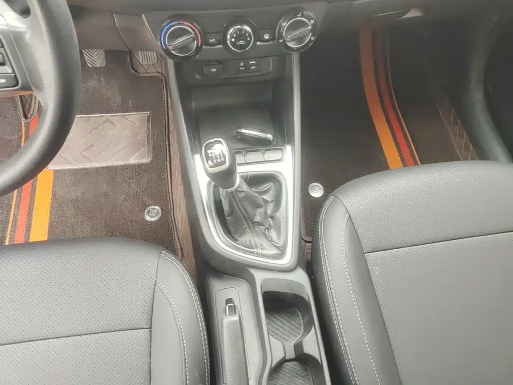 Hyundai Elantra 2017 1.6L Manual GLS Value Edition