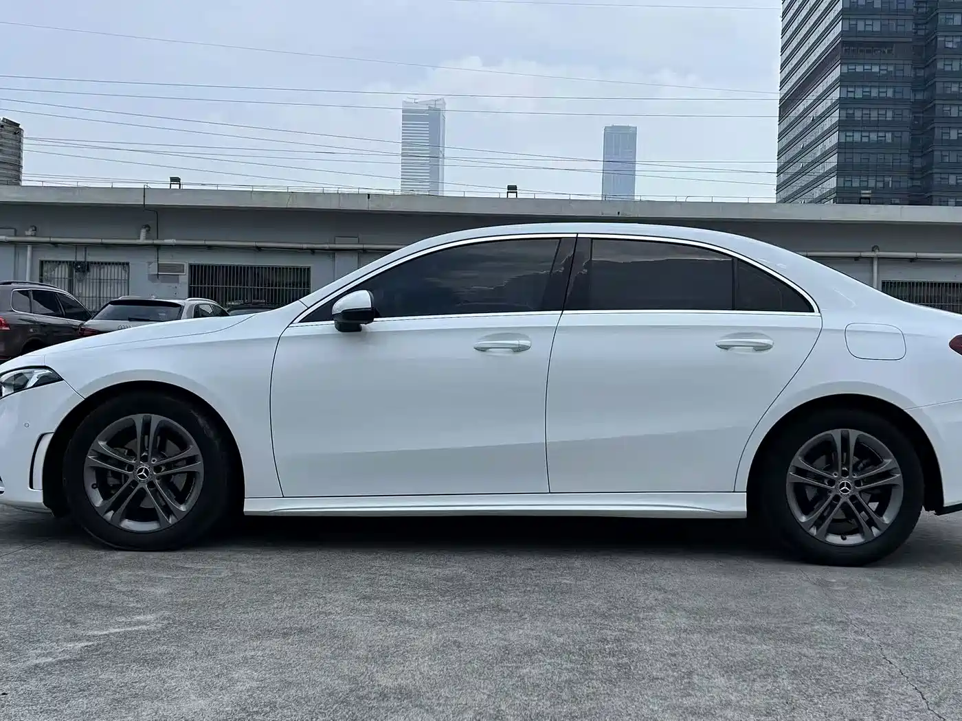 Mercedes-Benz Mercedes-Benz A-Class 2021 A 180 L Sports Sedan