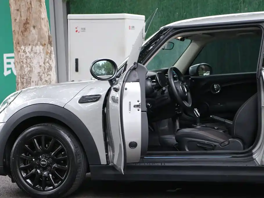MINI MINI 2023 1.5T ONE