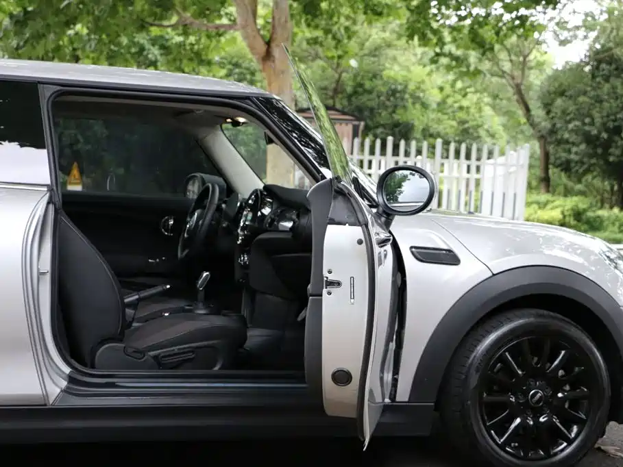 MINI MINI 2023 1.5T ONE