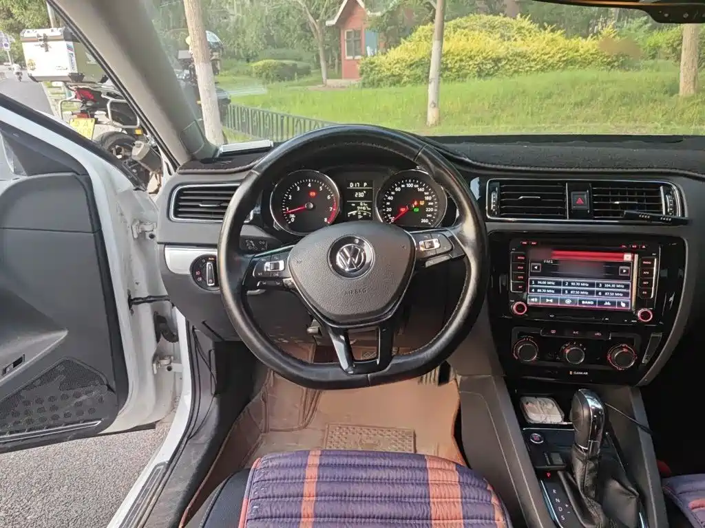 Volkswagen Sagitar 2018 1.6L Automatic Comfort