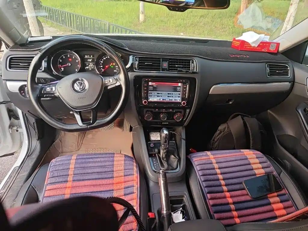 Volkswagen Sagitar 2018 1.6L Automatic Comfort