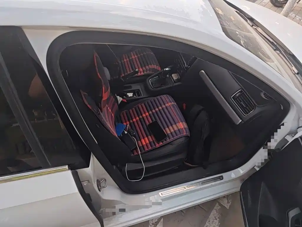 Volkswagen Sagitar 2018 1.6L Automatic Comfort