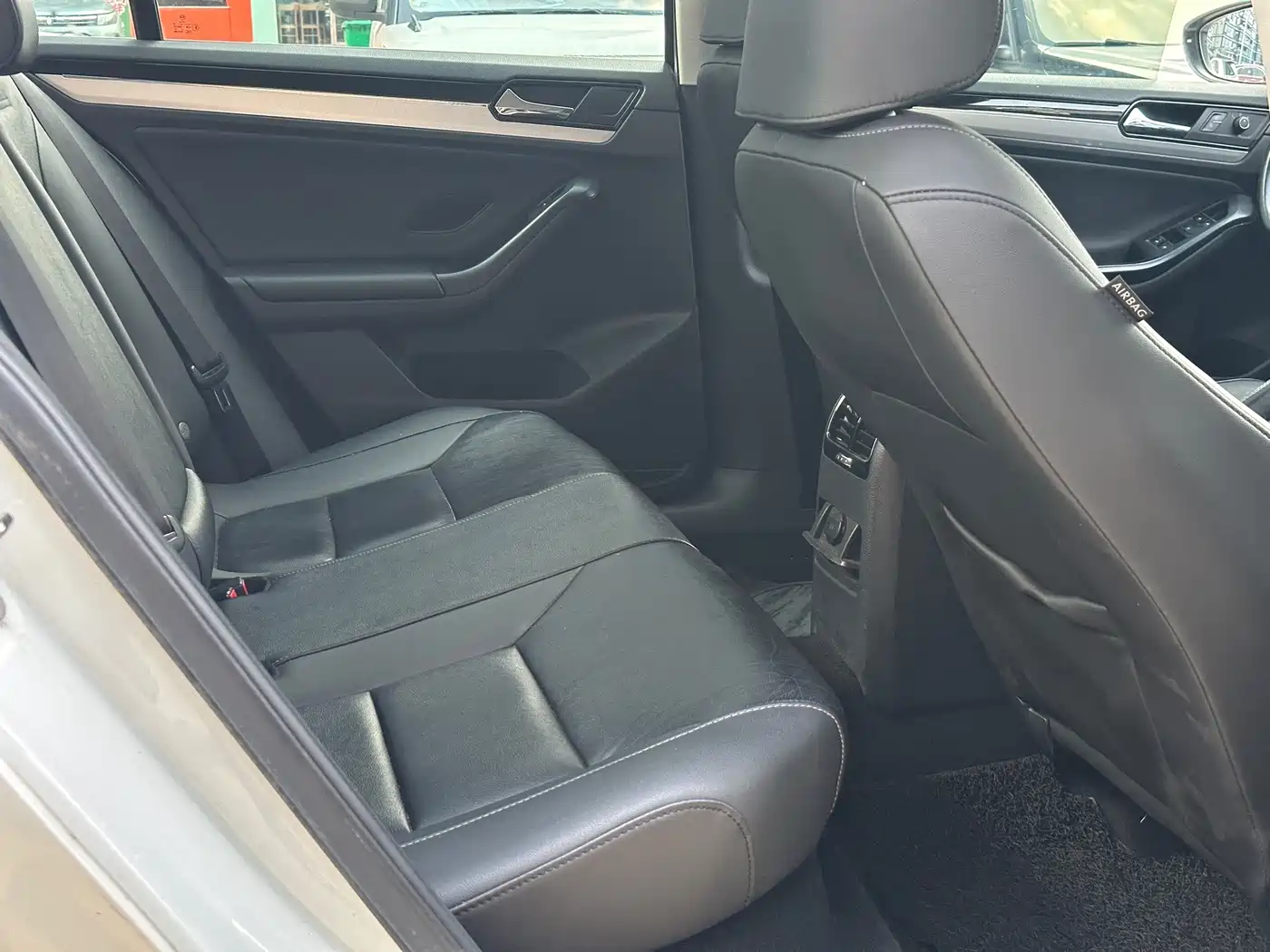 Volkswagen Sagitar 2018 1.6L Automatic Comfort