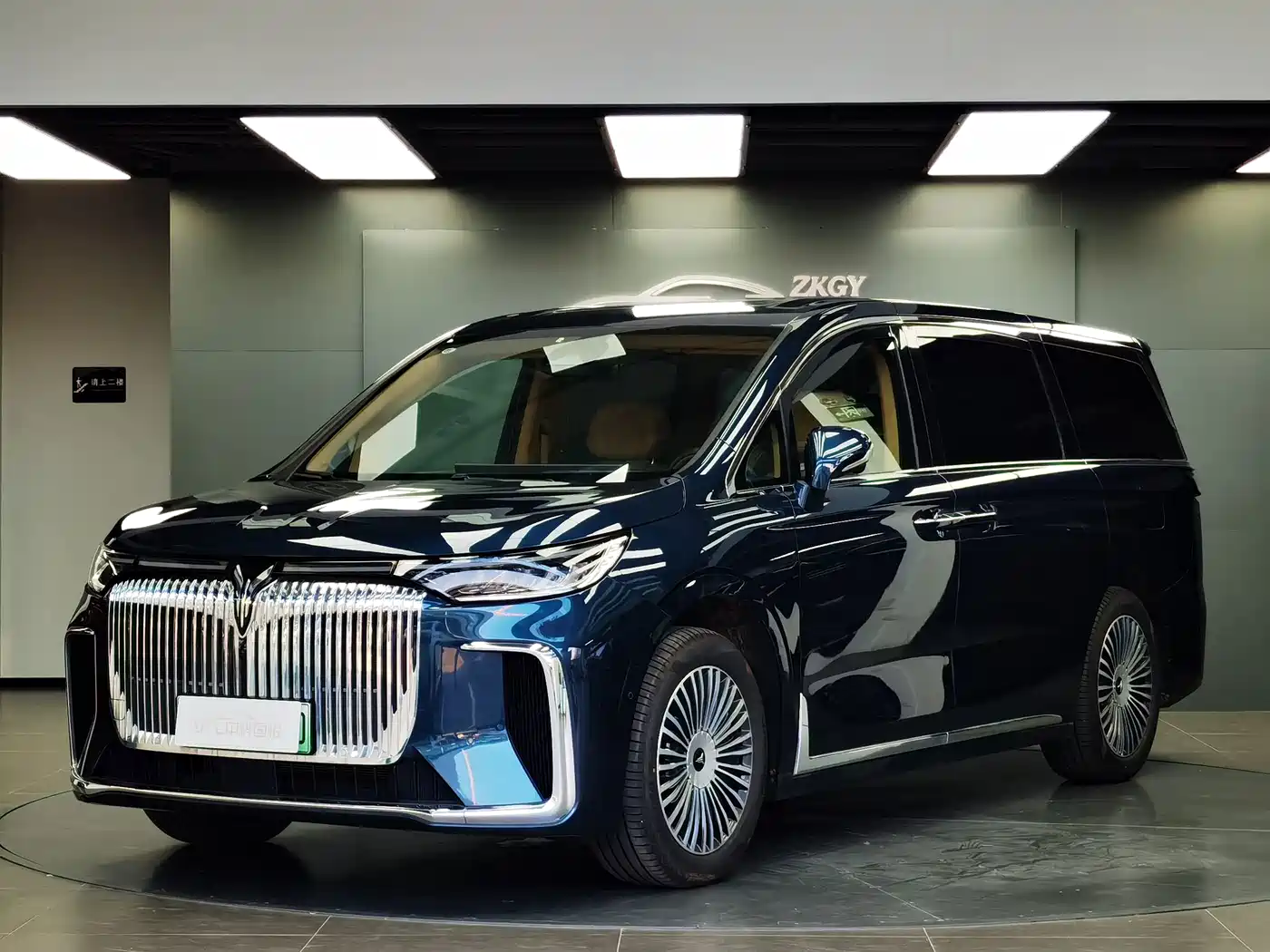 Voyah Auto Voyah Dreamer 2025 PHEV AWD Flagship Kunpeng Edition