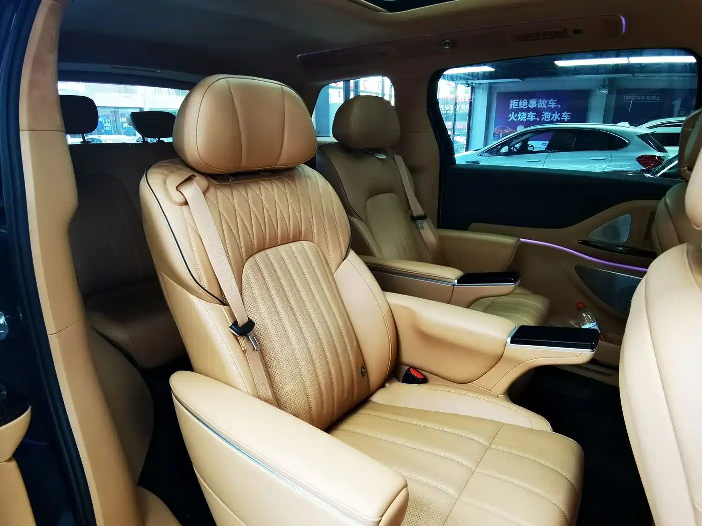 Voyah Auto Voyah Dreamer 2025 PHEV AWD Flagship Kunpeng Edition