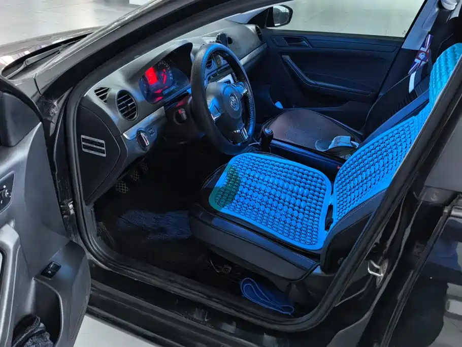 Volkswagen Jetta 2015 Quality Edition 1.4L Manual Fashion