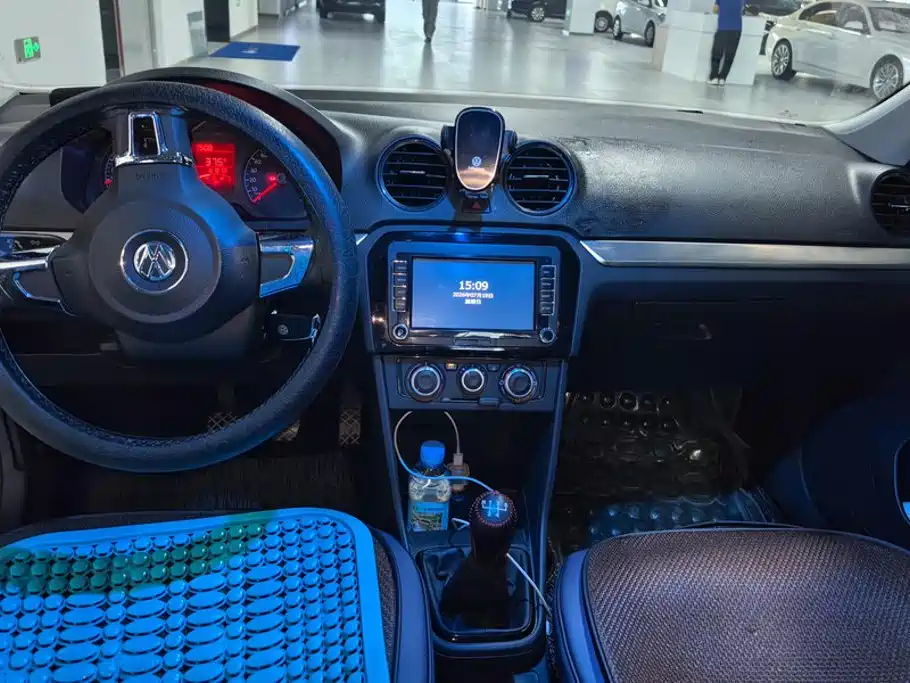 Volkswagen Jetta 2015 Quality Edition 1.4L Manual Fashion