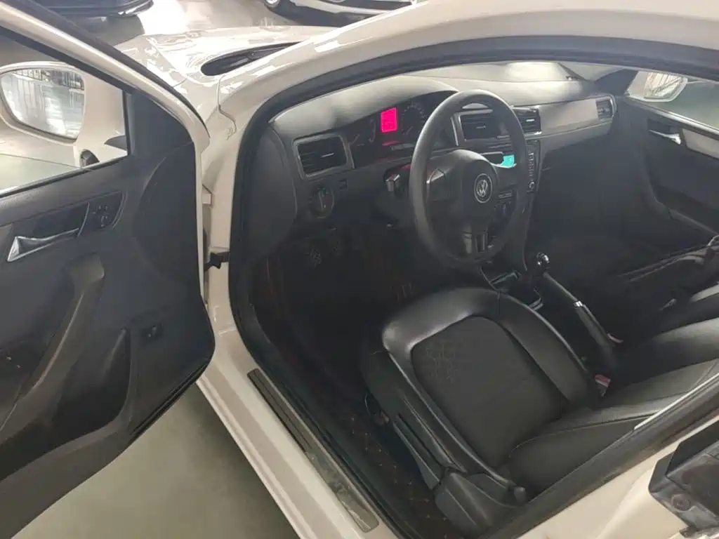 Volkswagen Santana 2015 1.6L Manual Comfort Edition