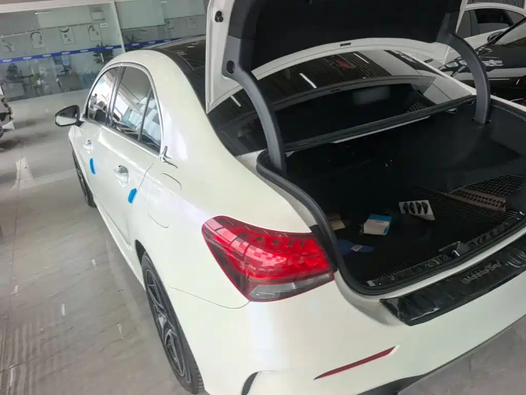 Mercedes-Benz Mercedes-Benz A-Class 2022 A 180 L Sport Sedan