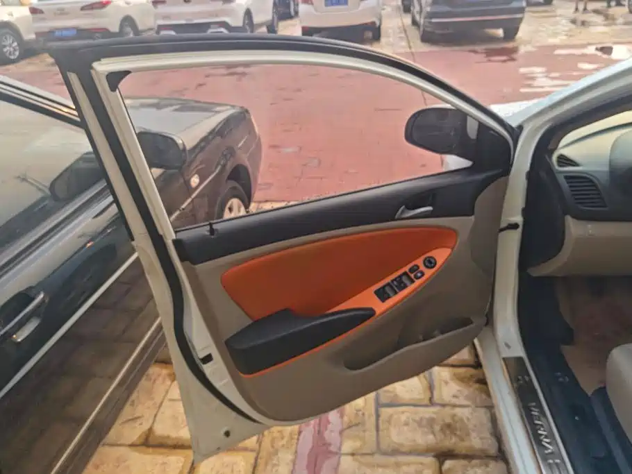 Hyundai Verna 2014 1.4L Manual Smart GLS