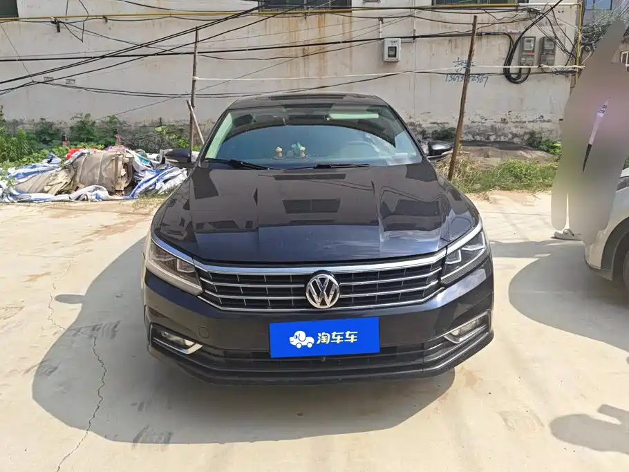 Volkswagen Passat 2016 280TSI DSG Honor Edition