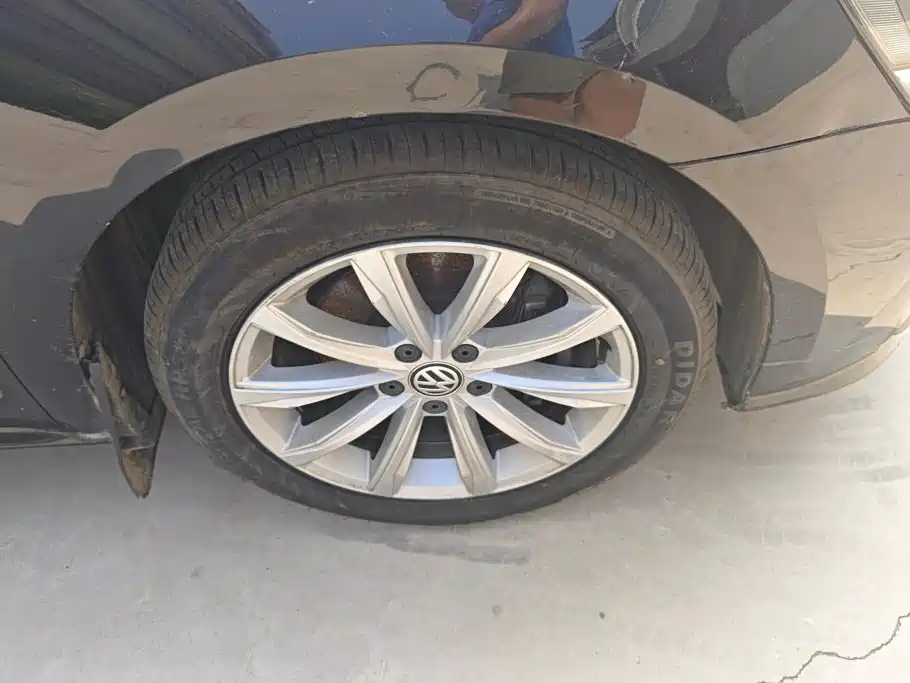 Volkswagen Passat 2016 280TSI DSG Honor Edition
