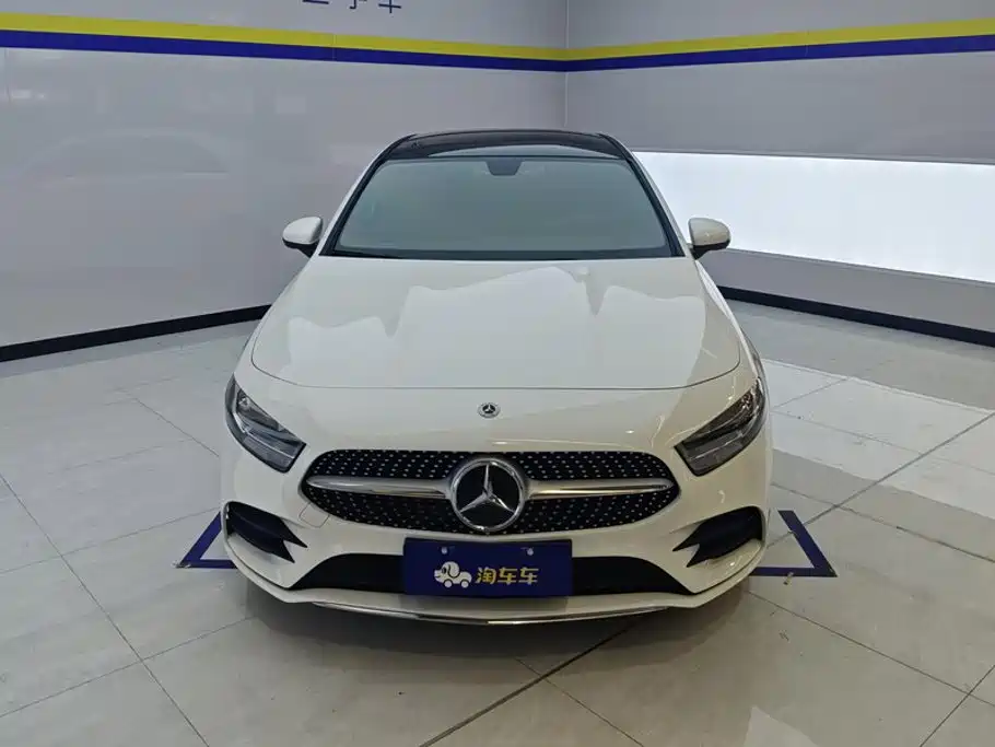 Mercedes-Benz Mercedes-Benz A-Class 2021 Facelift A 180 L Sport Sedan