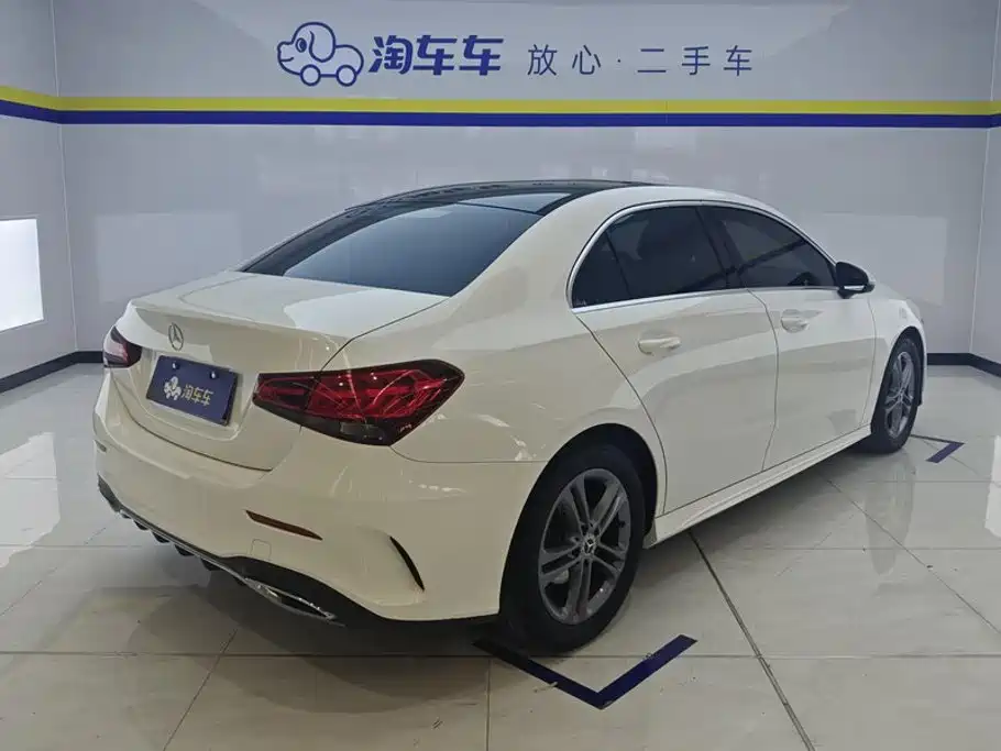 Mercedes-Benz Mercedes-Benz A-Class 2021 Facelift A 180 L Sport Sedan