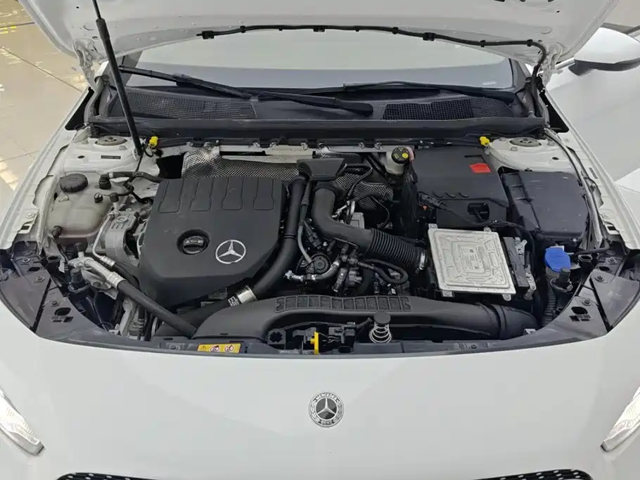 Mercedes-Benz Mercedes-Benz A-Class 2021 Facelift A 180 L Sport Sedan