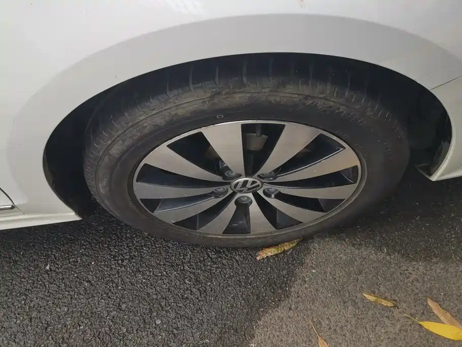Volkswagen Sagitar 2018 1.6L Automatic Comfort