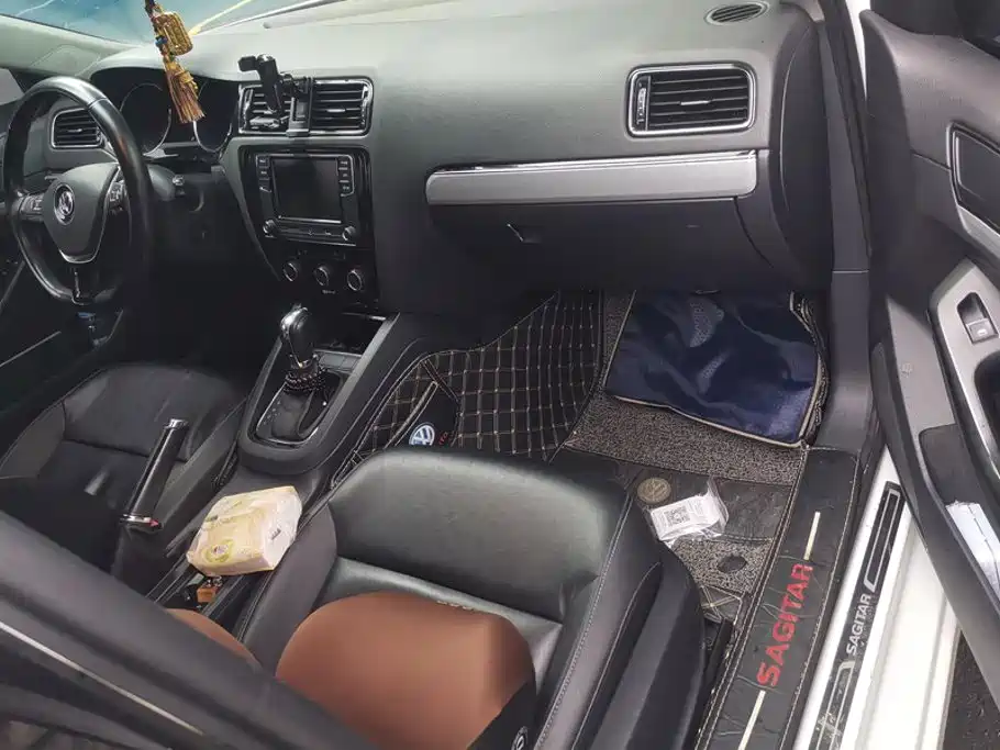 Volkswagen Sagitar 2018 1.6L Automatic Comfort