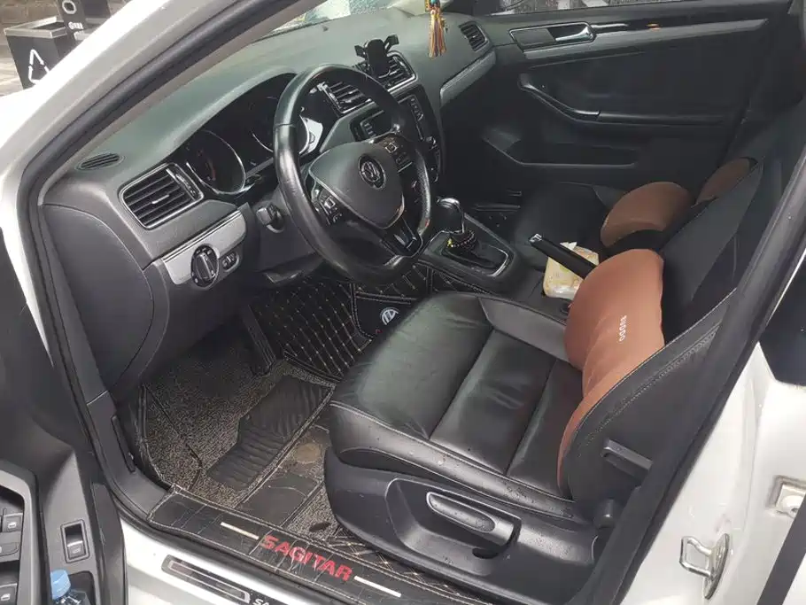 Volkswagen Sagitar 2018 1.6L Automatic Comfort
