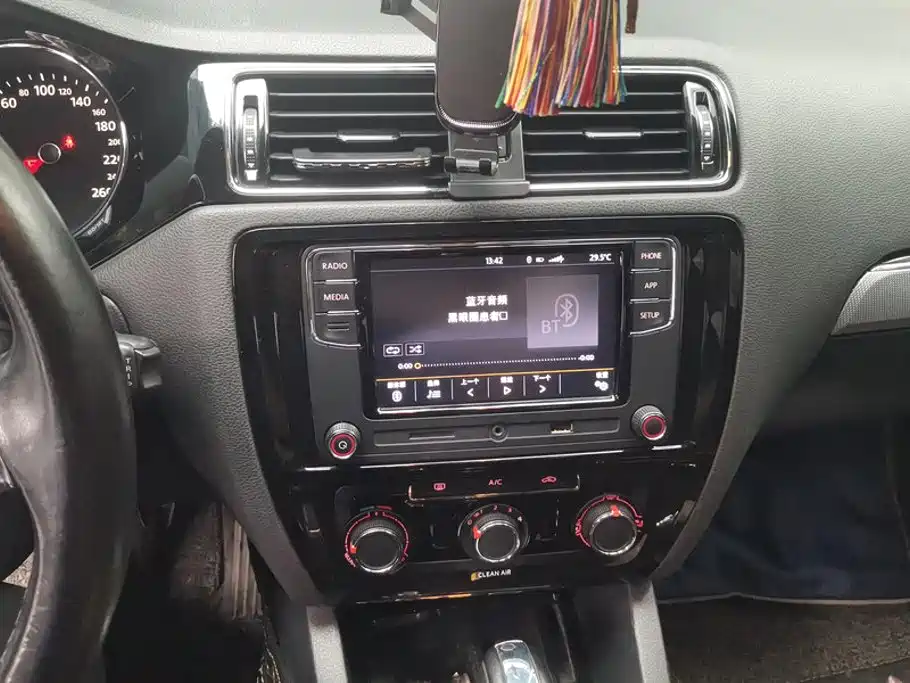Volkswagen Sagitar 2018 1.6L Automatic Comfort