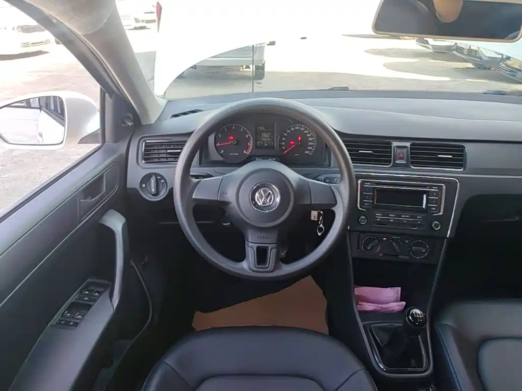 Volkswagen Santana 2015 1.6L Manual Trend Edition