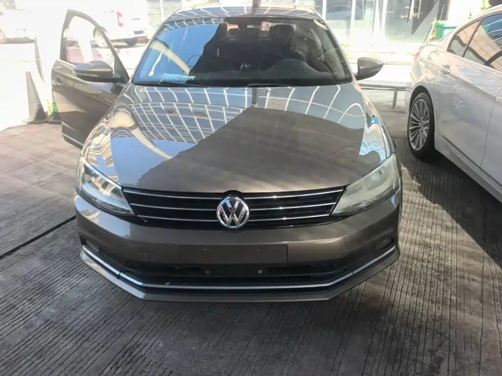 Volkswagen Sagitar 2018 1.6L Automatic Comfort