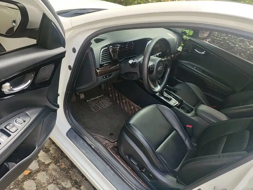 Kia Kia K4 2015 1.8L Automatic GLS Special