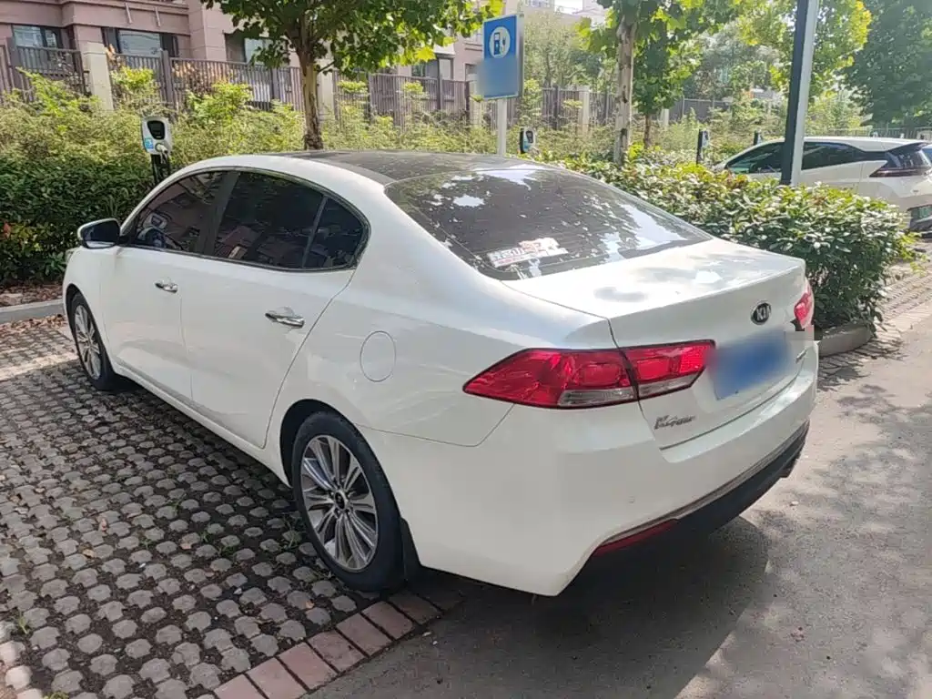 Kia Kia K4 2015 1.8L Automatic GLS Special