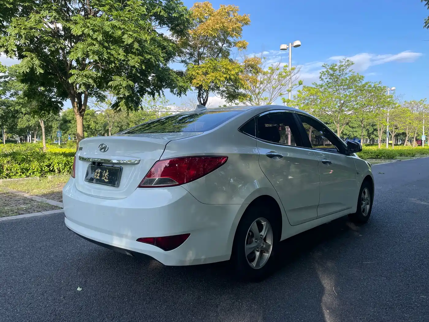 Hyundai Verna 2014 1.4L Automatic Smart GLS