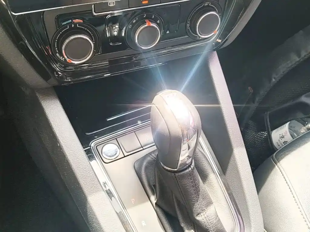 Volkswagen Sagitar 2018 280TSI DSG Comfort