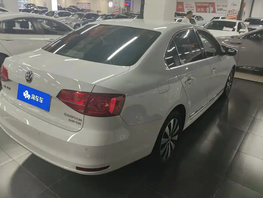 Volkswagen Sagitar 2017 230TSI Automatic Comfort