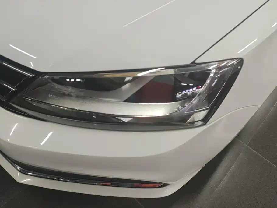 Volkswagen Sagitar 2017 230TSI Automatic Comfort