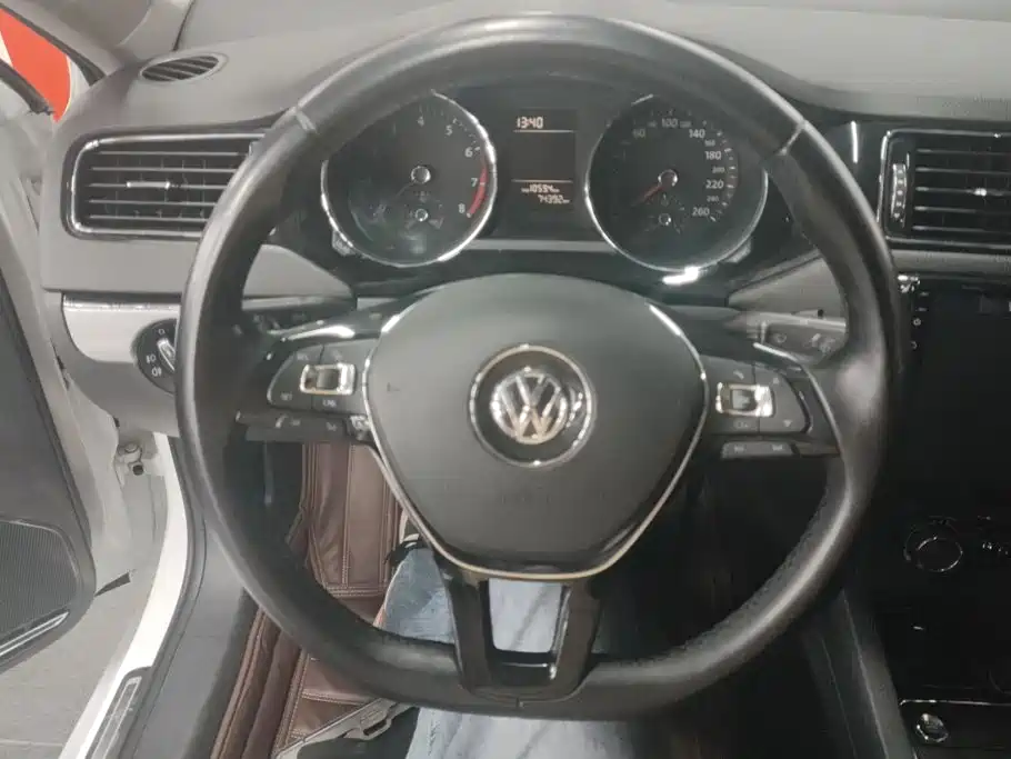 Volkswagen Sagitar 2017 230TSI Automatic Comfort