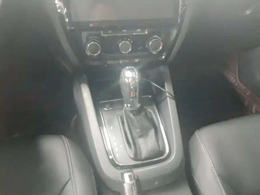 Volkswagen Sagitar 2017 230TSI Automatic Comfort