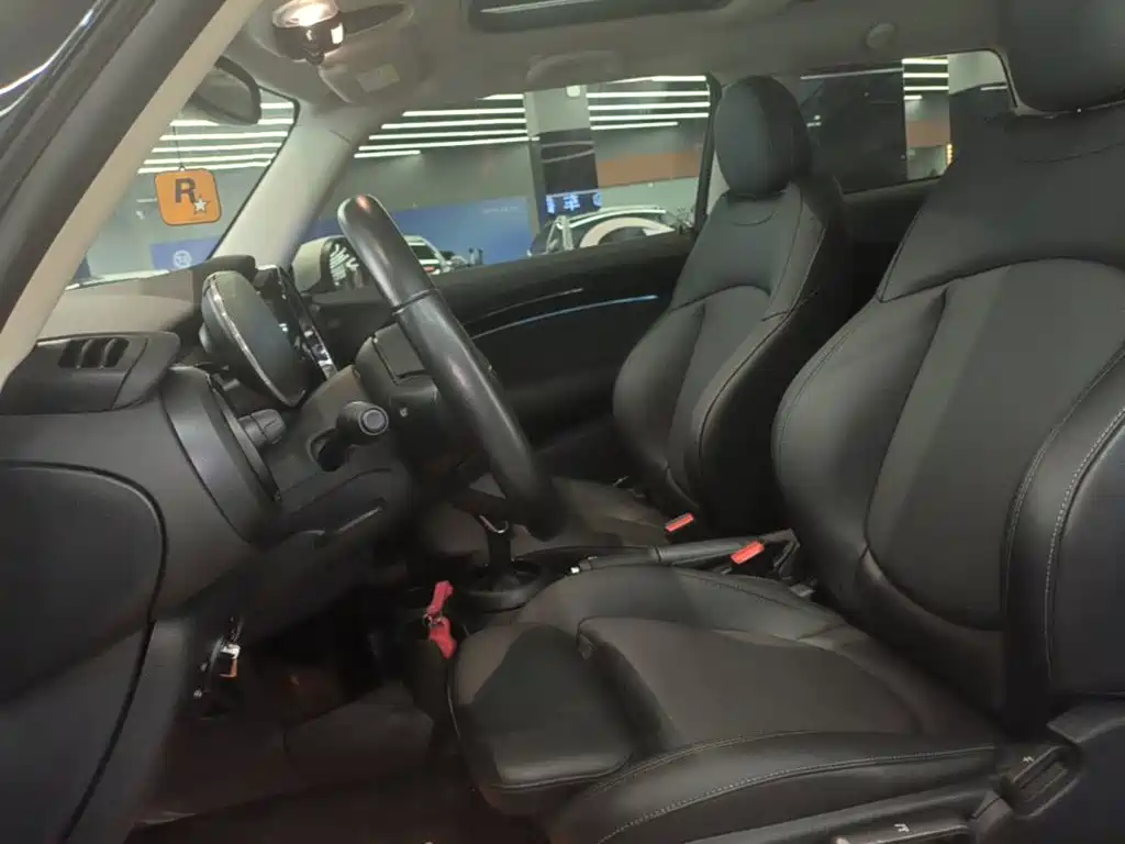 MINI MINI 2022 Facelift 1.5T COOPER Classic