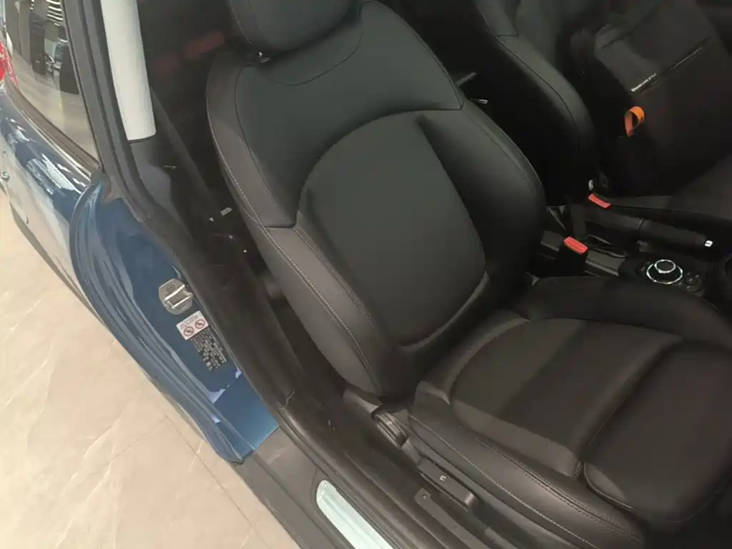 MINI MINI 2022 Facelift 1.5T COOPER Classic