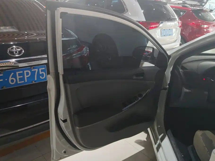 Hyundai Verna 2016 1.4L Manual Smart GLS